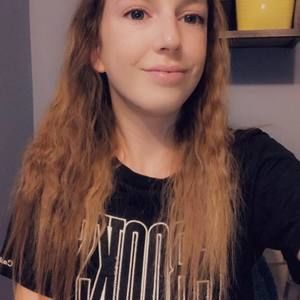 Meet your Posher, Alyssa